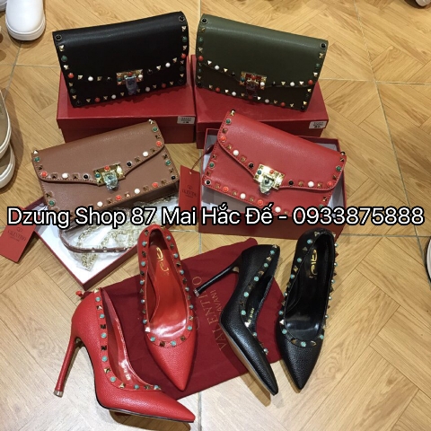 Giầy là bạn thân thiết đối với chúng ta trên mỗi chặng đường